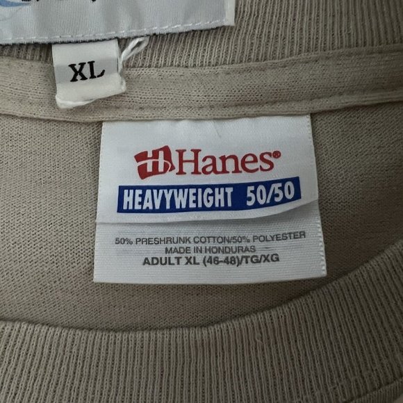 Las Olas Khaki Button Down and Matching SS Tee - Elephants, Giraffes, Zebra EUC - Picture 8 of 10